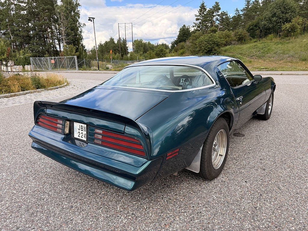 Pontiac Firebird 1976 - miniatyr 5