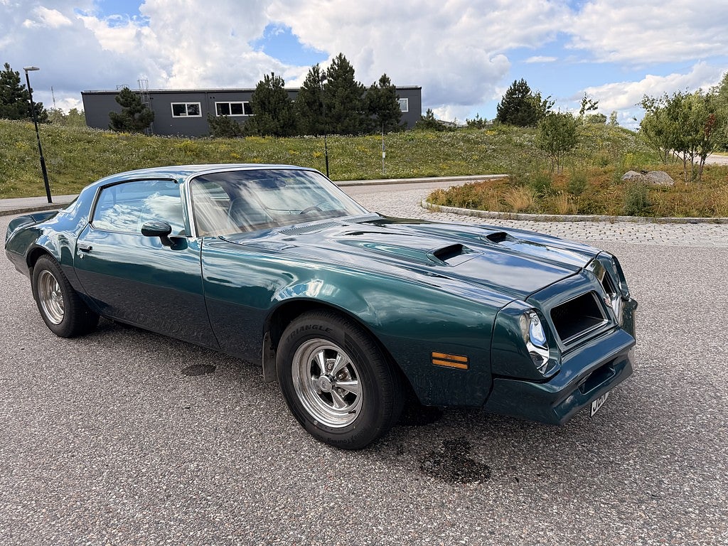 Pontiac Firebird 1976 - miniatyr 7