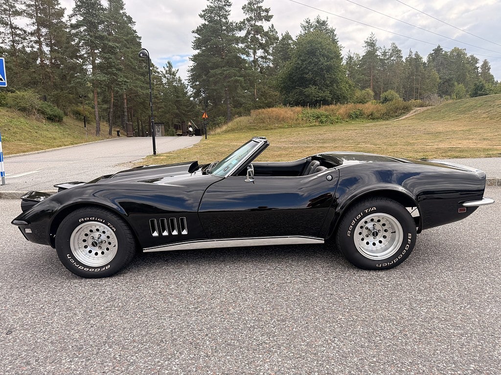Chevrolet Corvette 1968 - miniatyr 2