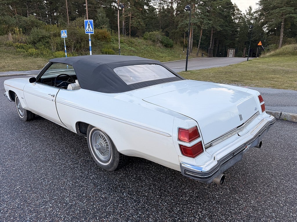 Oldsmobile Delta 1974 - miniatyr 3