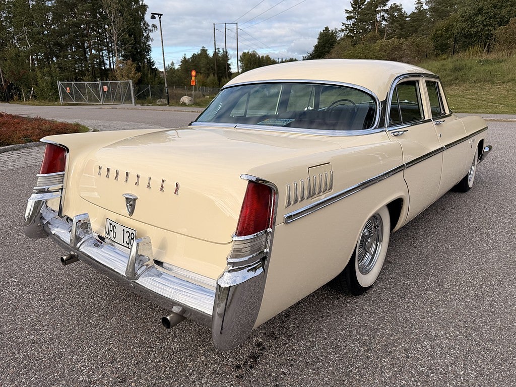 Chrysler New Yorker 1956 - miniatyr 5