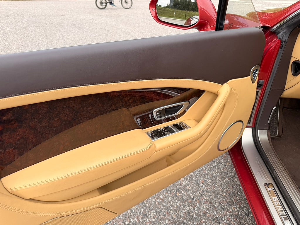 Bentley Continental 2013 - miniatyr 11