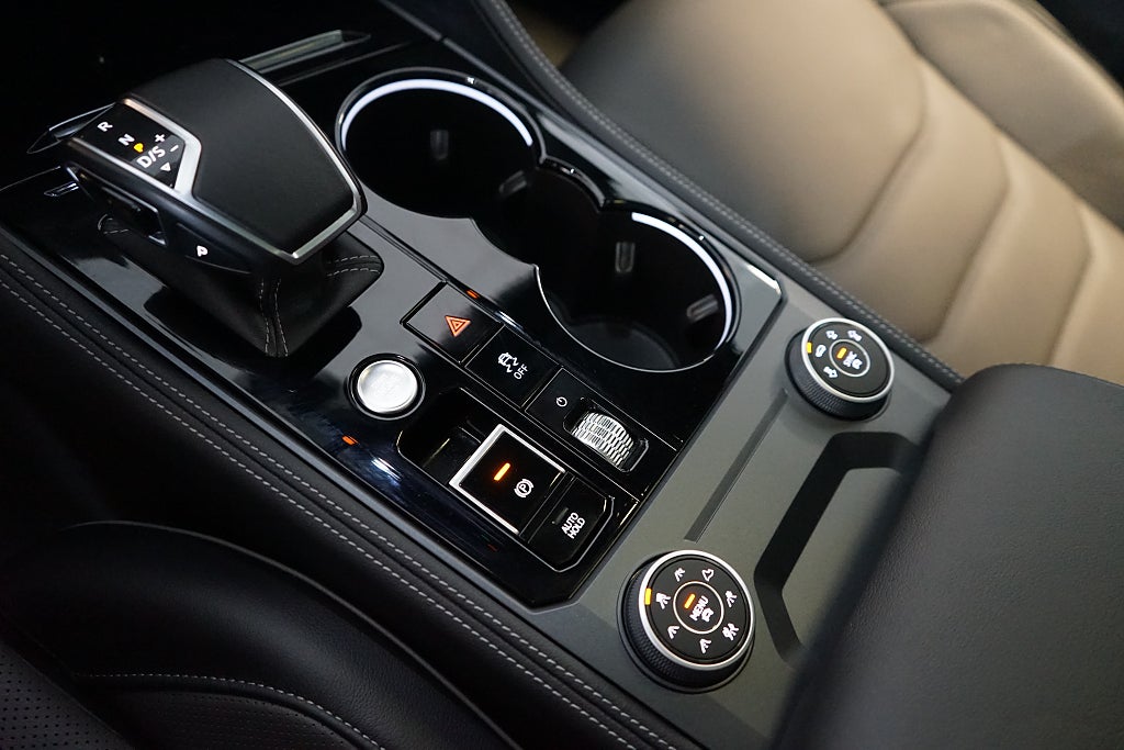Volkswagen Touareg 2024 - miniatyr 13