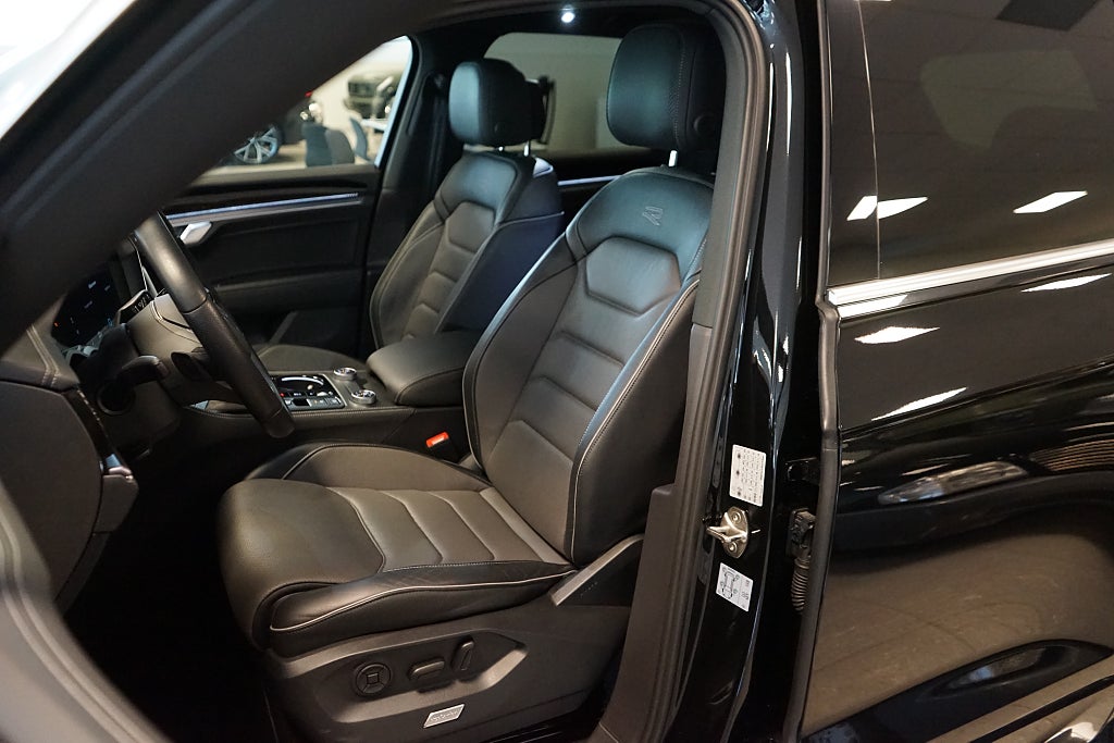 Volkswagen Touareg 2024 - miniatyr 5