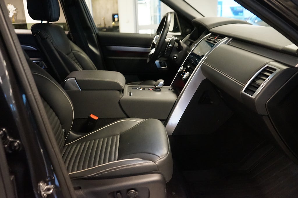 Land Rover Discovery 2024 - miniatyr 14