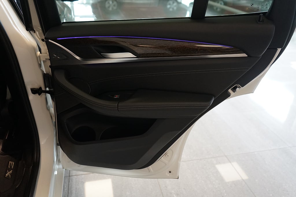 BMW X3 2019 - miniatyr 18