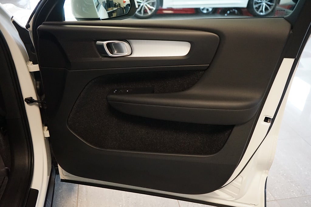 Volvo XC40 2019 - miniatyr 13