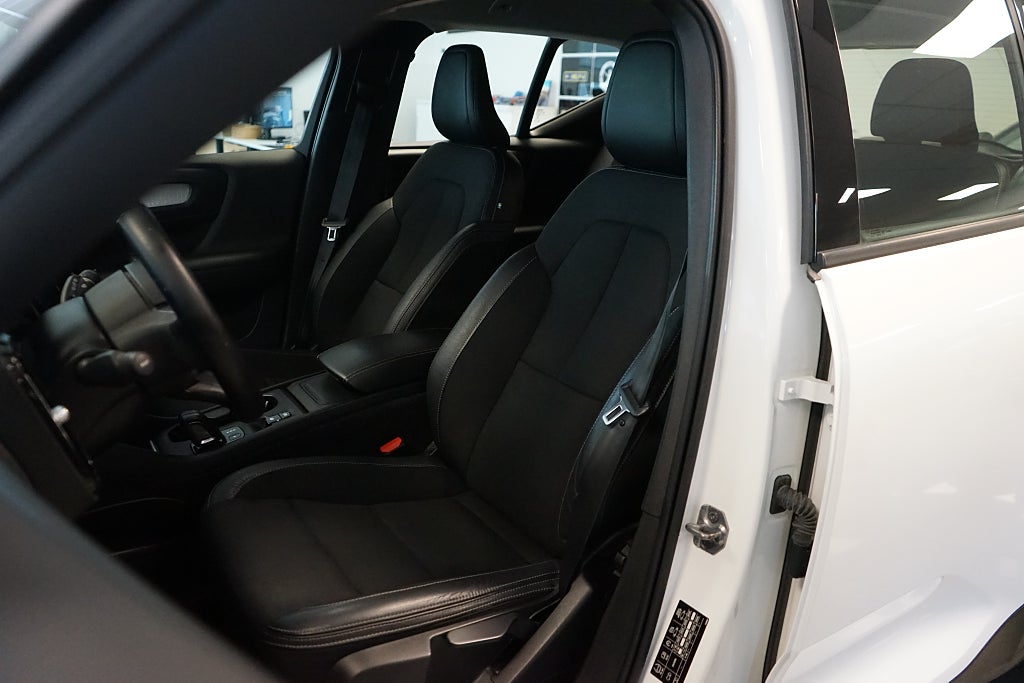 Volvo XC40 2019 - miniatyr 5