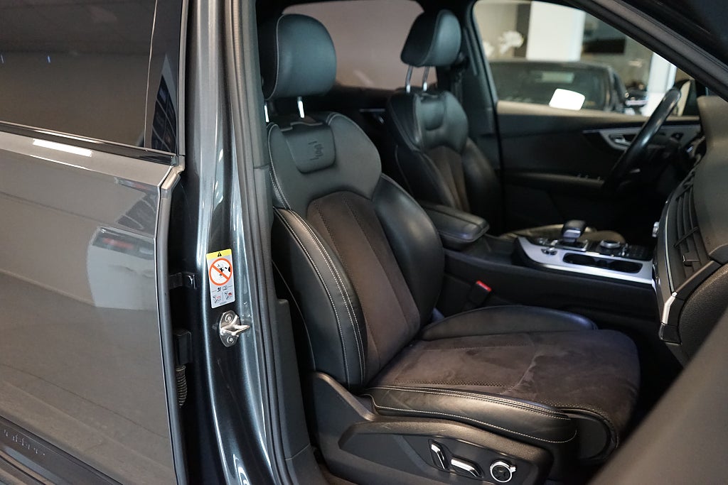 Audi Q7 2018 - miniatyr 15