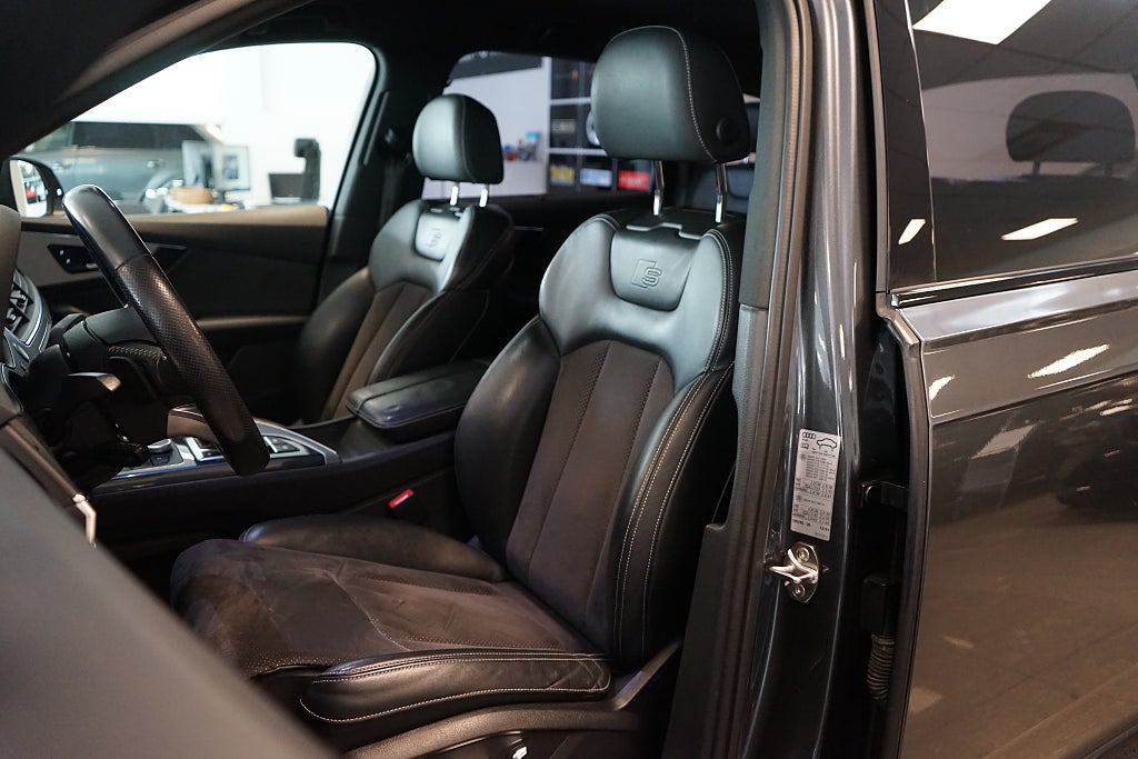 Audi Q7 2018 - miniatyr 5