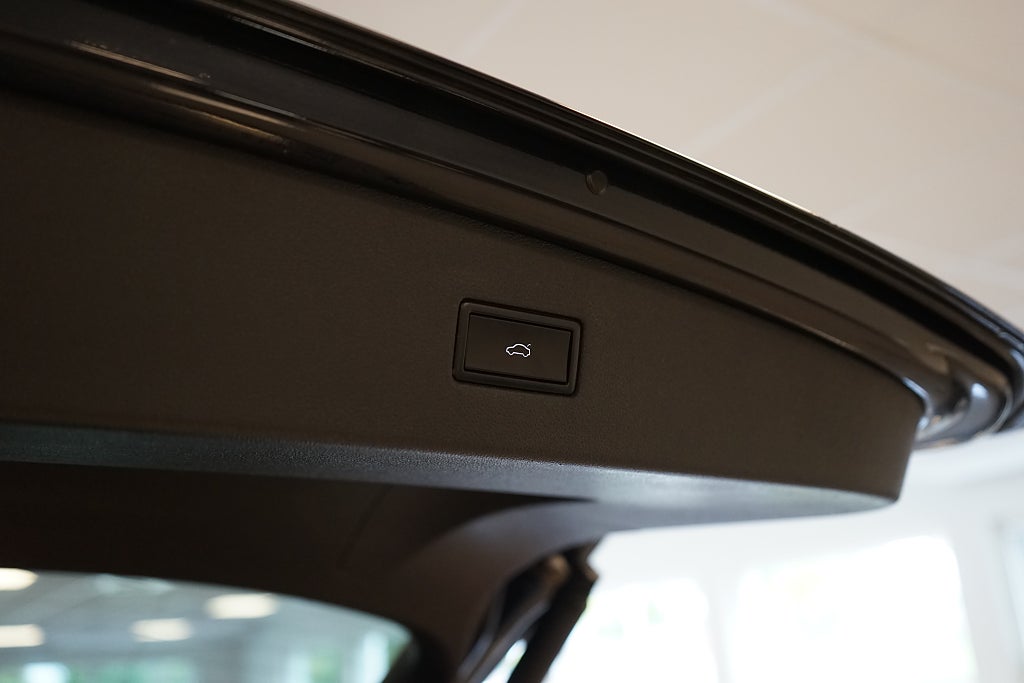 Volkswagen Tiguan 2020 - miniatyr 24