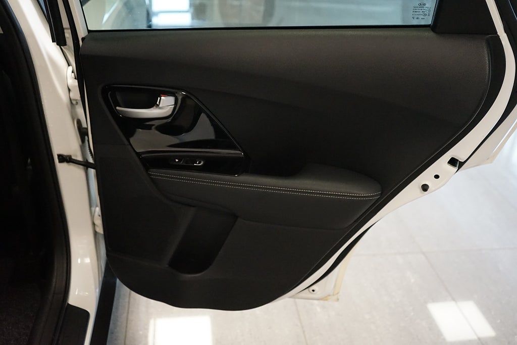 Kia Niro 2018 - miniatyr 18