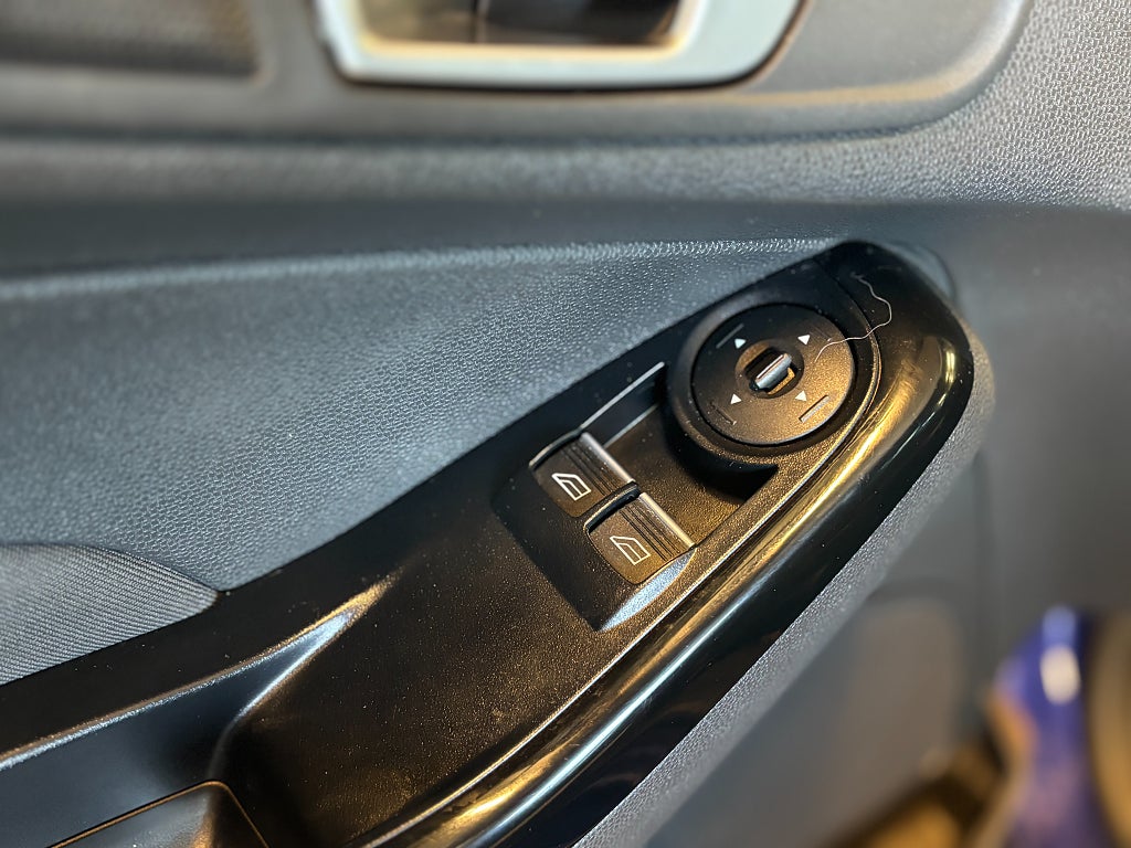 Ford Fiesta 2015 - miniatyr 8