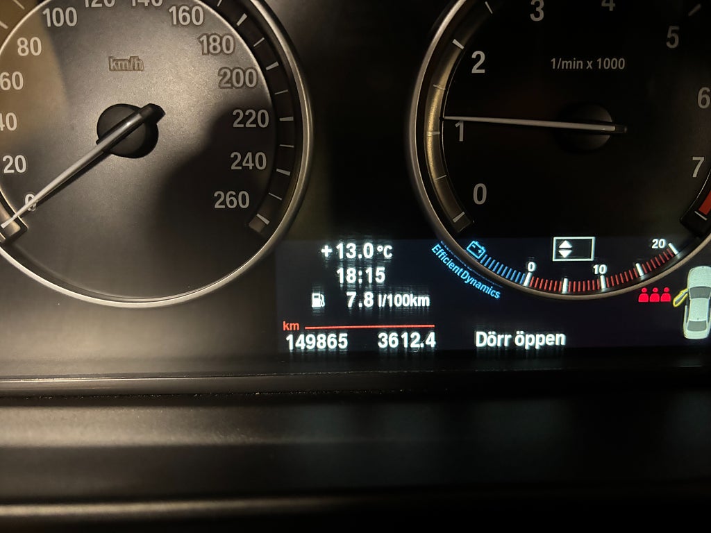 BMW 520 2012 - miniatyr 17