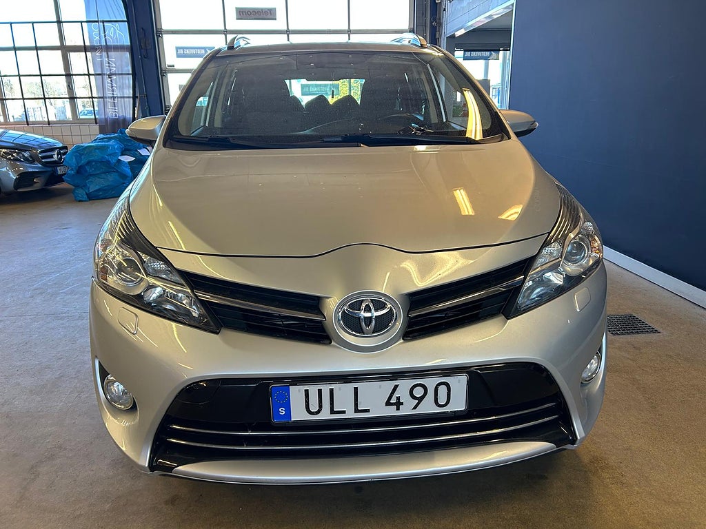 Toyota Verso 2015 - miniatyr 3