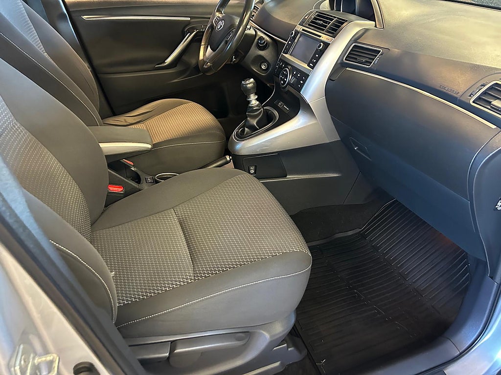 Toyota Verso 2015 - miniatyr 9