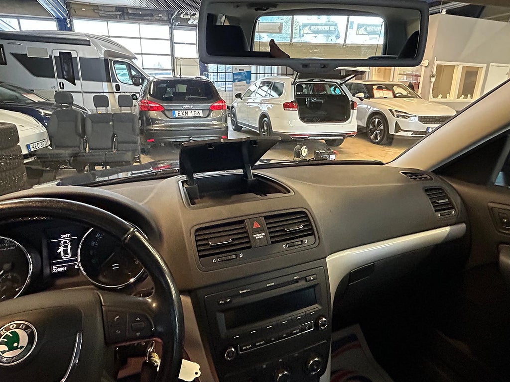 Skoda Yeti 2012 - miniatyr 12