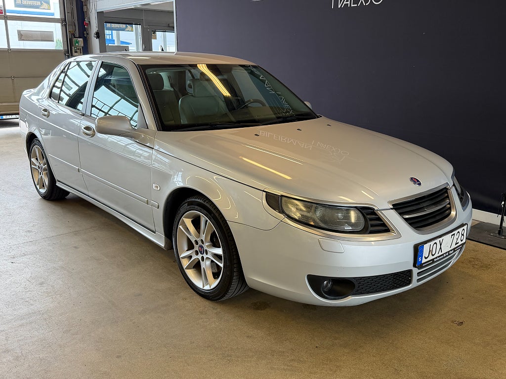 Saab 9-5 2009 - miniatyr 2