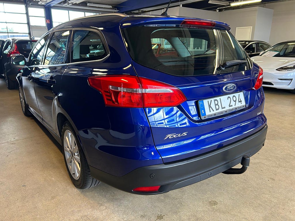 Ford Focus 2016 - miniatyr 3