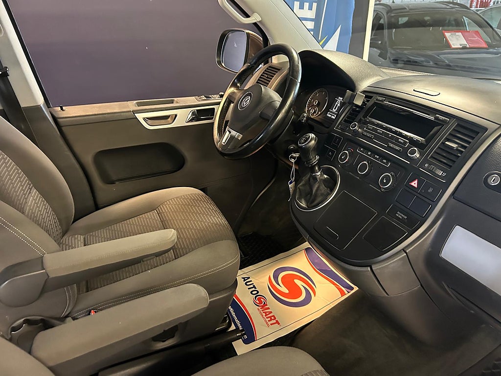 Volkswagen Multivan 2012 - miniatyr 13