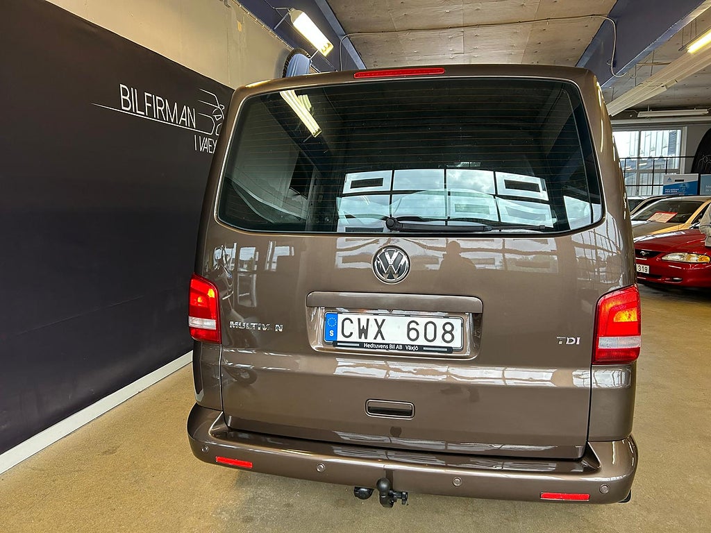 Volkswagen Multivan 2012 - miniatyr 6