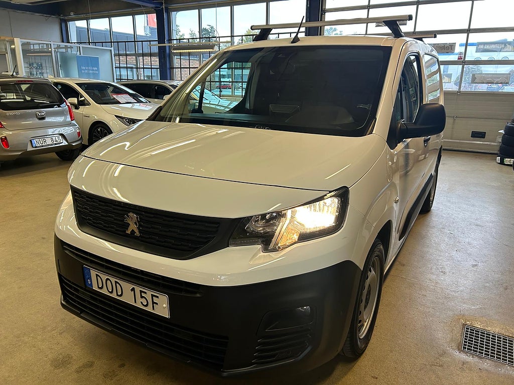 Peugeot Partner 2020 - miniatyr 2