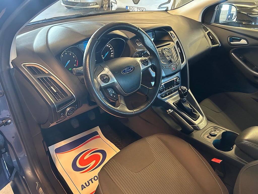 Ford Focus 2013 - miniatyr 11