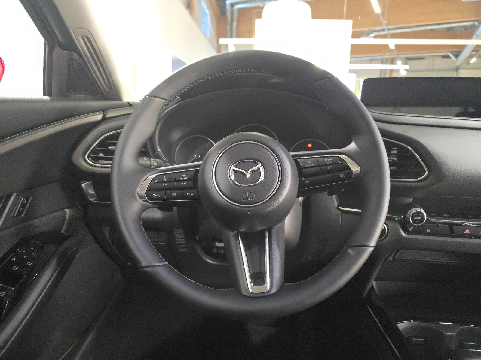 Mazda CX-30 2.0 186hk Centre-Line, Design Pack, AWD|V-Hjul & M-Värm 2025 - miniatyr 9