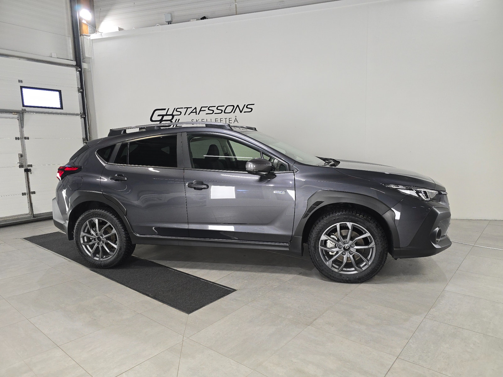 Subaru Crosstrek Touring AWD e-Boxer | DEMO | V-Hjul & M-Värm