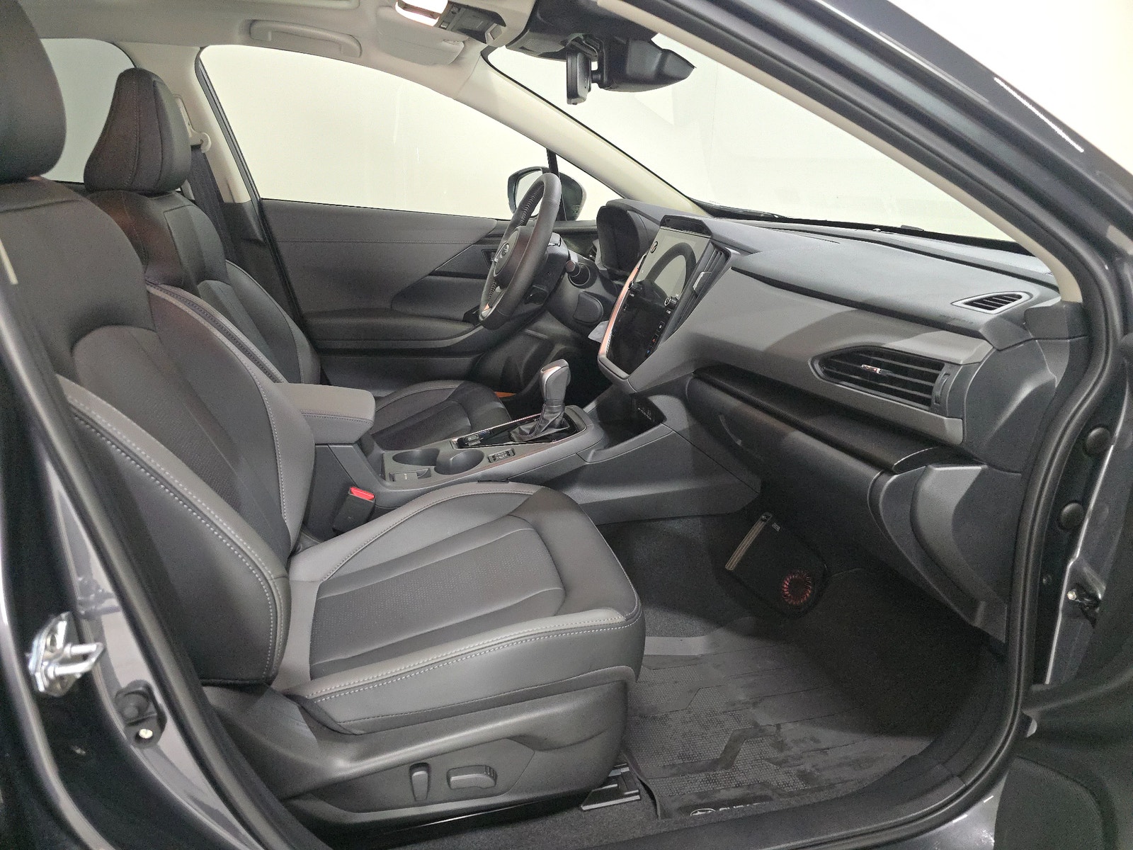 Subaru Crosstrek Touring AWD e-Boxer | DEMO | V-Hjul & M-Värm 2025 - miniatyr 7
