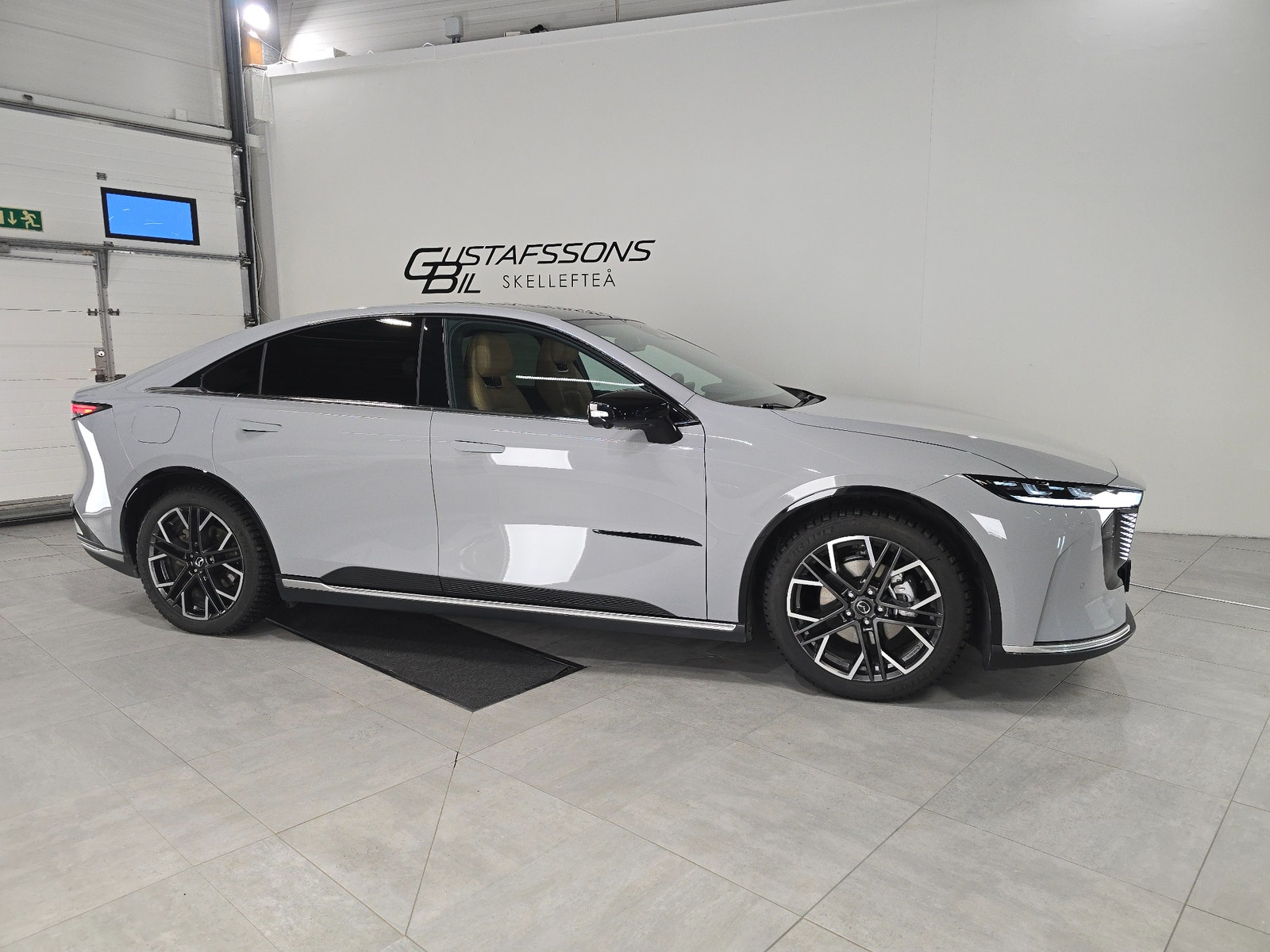 Mazda 6e Takumi Plus 68,8kWh | DEMO | Vinterhjul