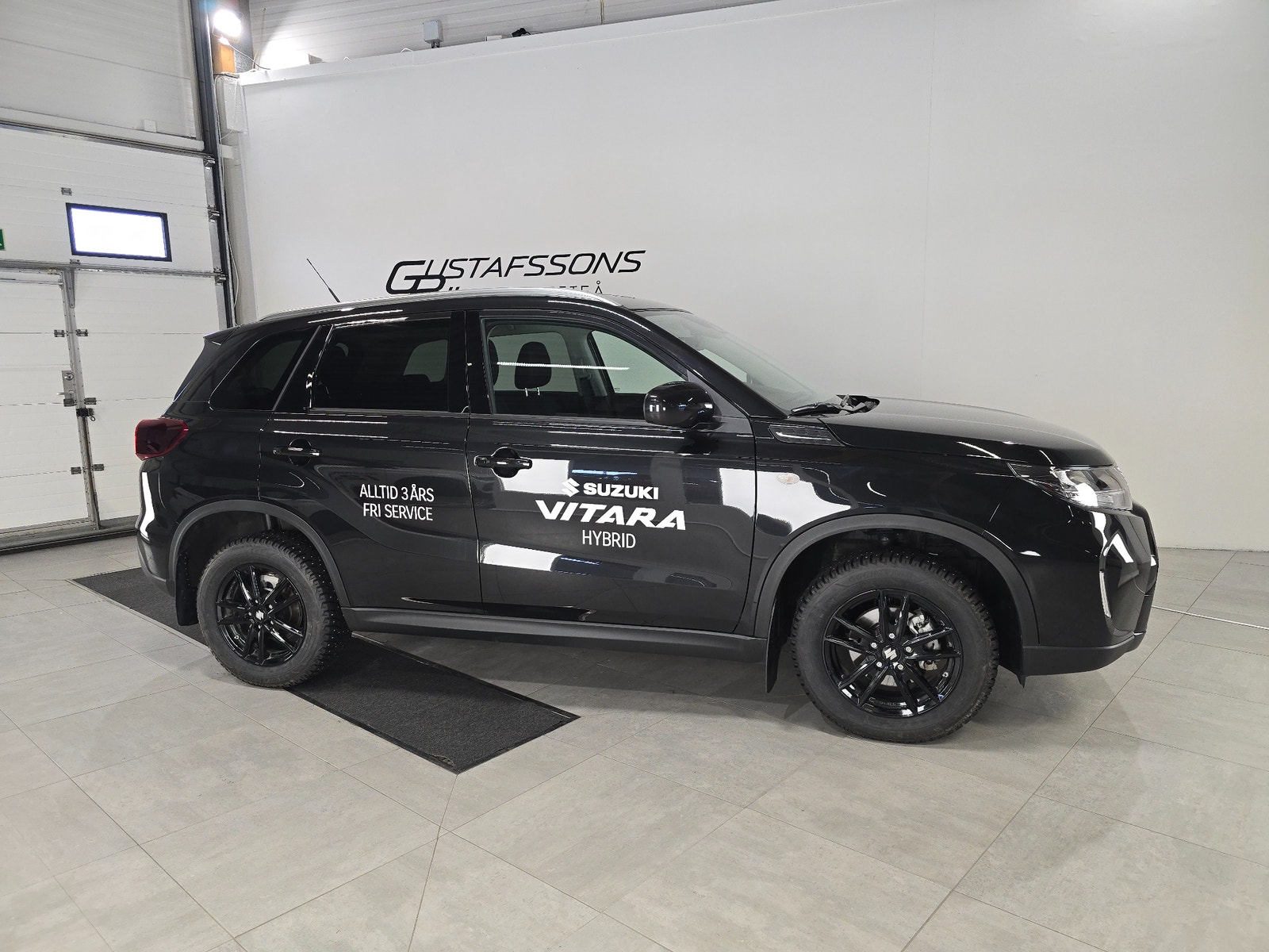 Suzuki Vitara 1.4T Hybrid AWD | V-Hjul M-Värm