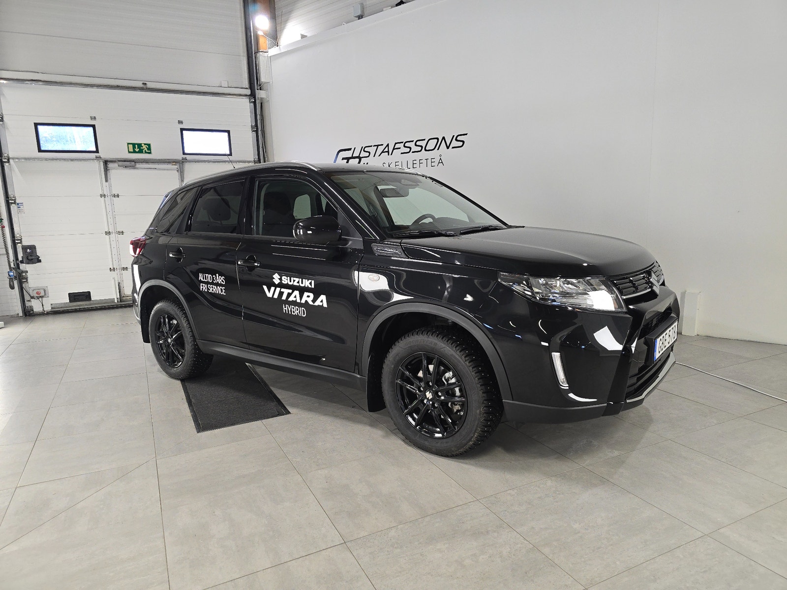 Suzuki Vitara 1.4T Hybrid AWD | V-Hjul M-Värm 2026 - miniatyr 3