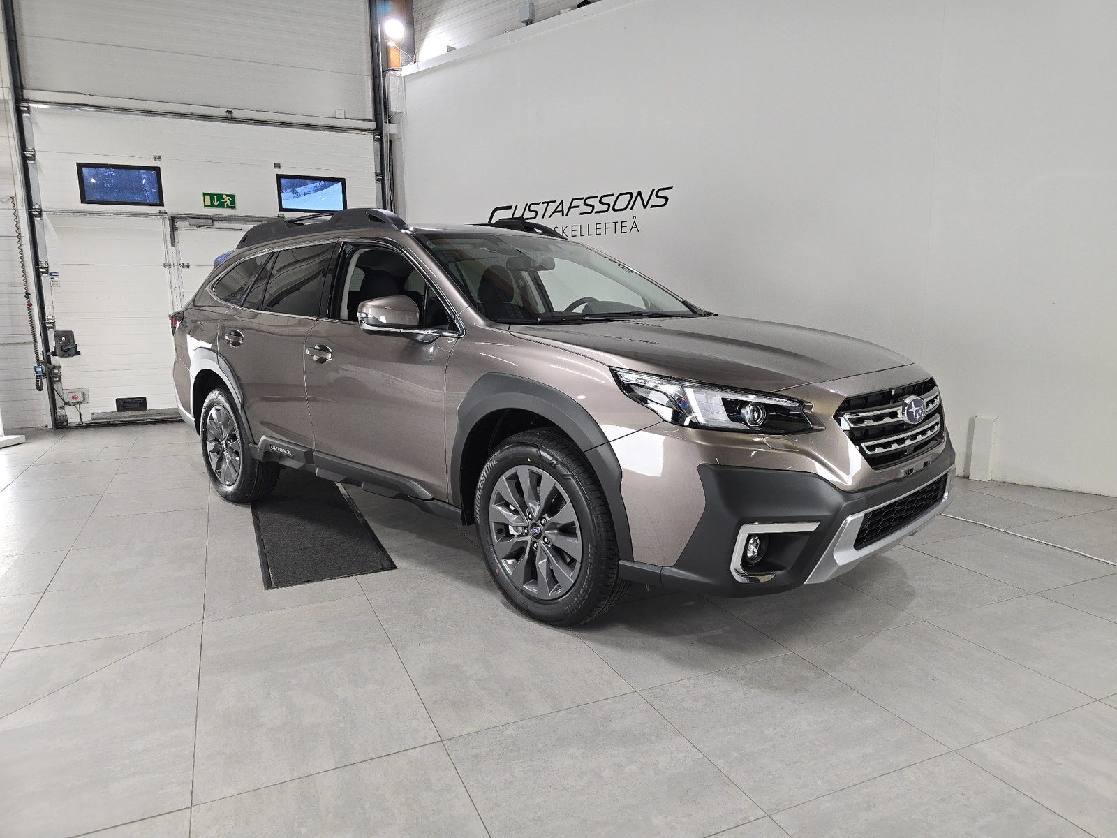 Subaru Outback Adventure AWD xFuel | V-hjul, Drag, Motorvärmare 2025 - miniatyr 3