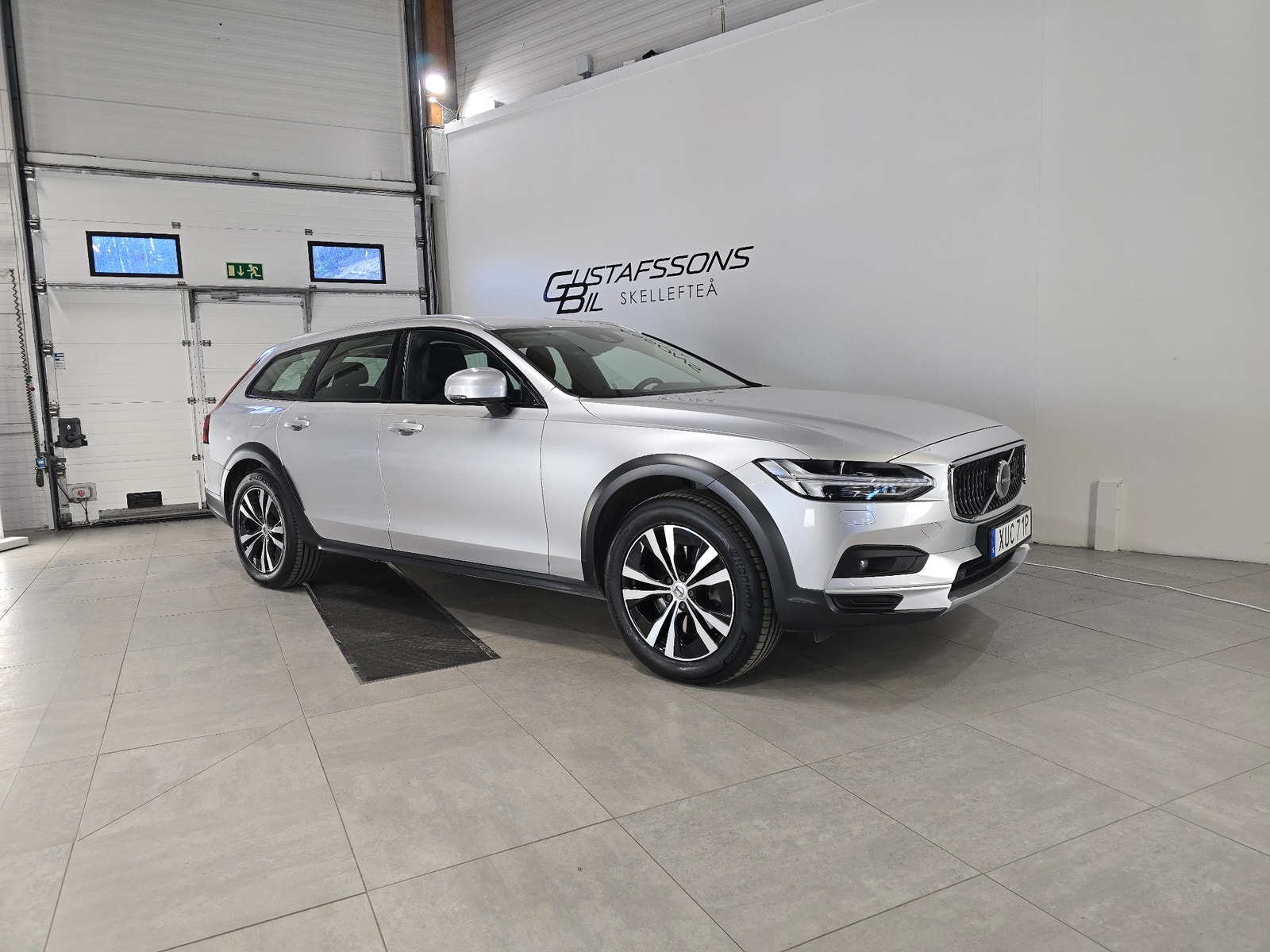 Volvo V90 Cross Country B4 AWD | V-hjul Drag Värmare VOC H/K BLIS 2021 - miniatyr 3