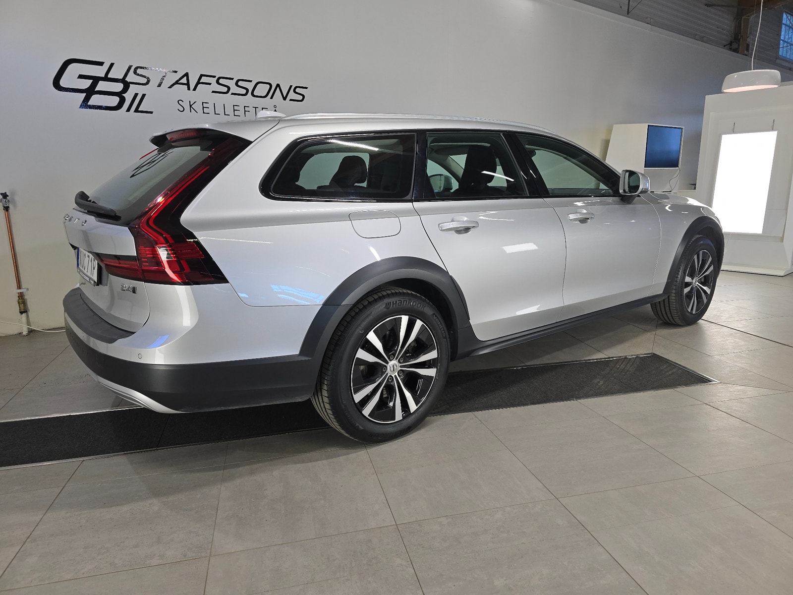 Volvo V90 Cross Country B4 AWD | V-hjul Drag Värmare VOC H/K BLIS 2021 - miniatyr 4