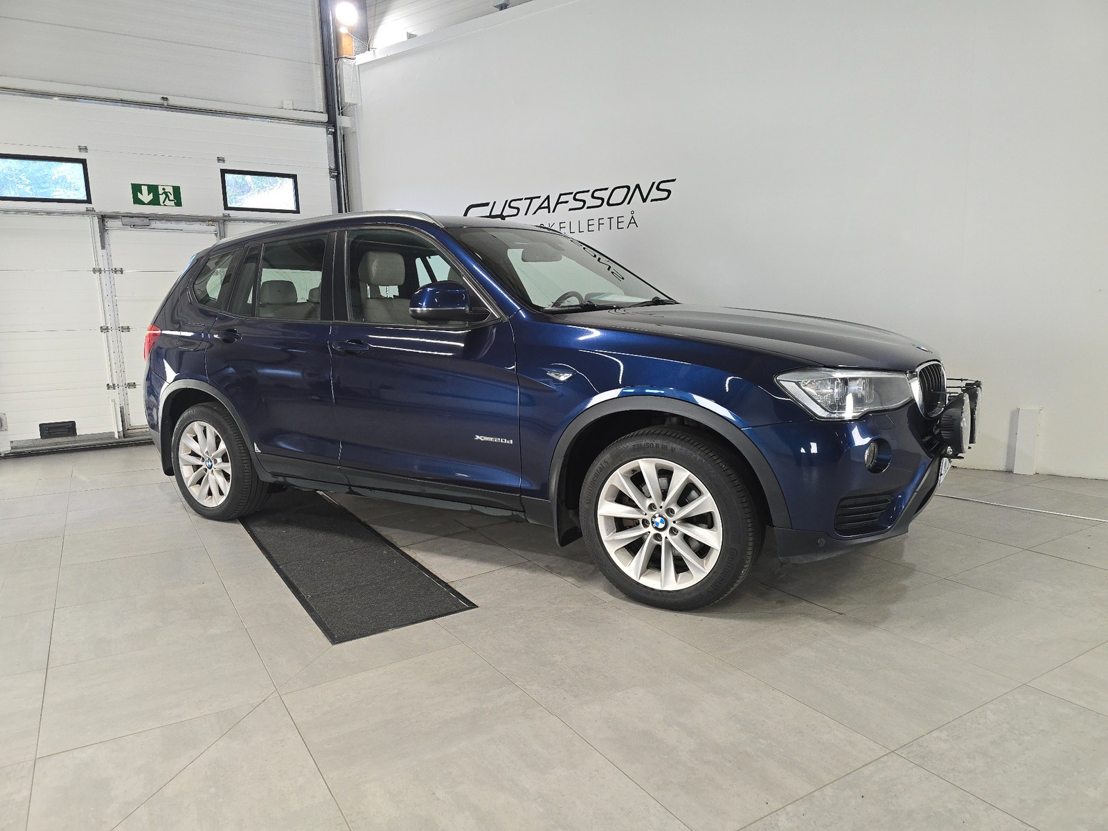 BMW X3 xDrive20d Steptronic | Drag, D-värm, V-hjul, Skinn, H/K 2016 - miniatyr 3