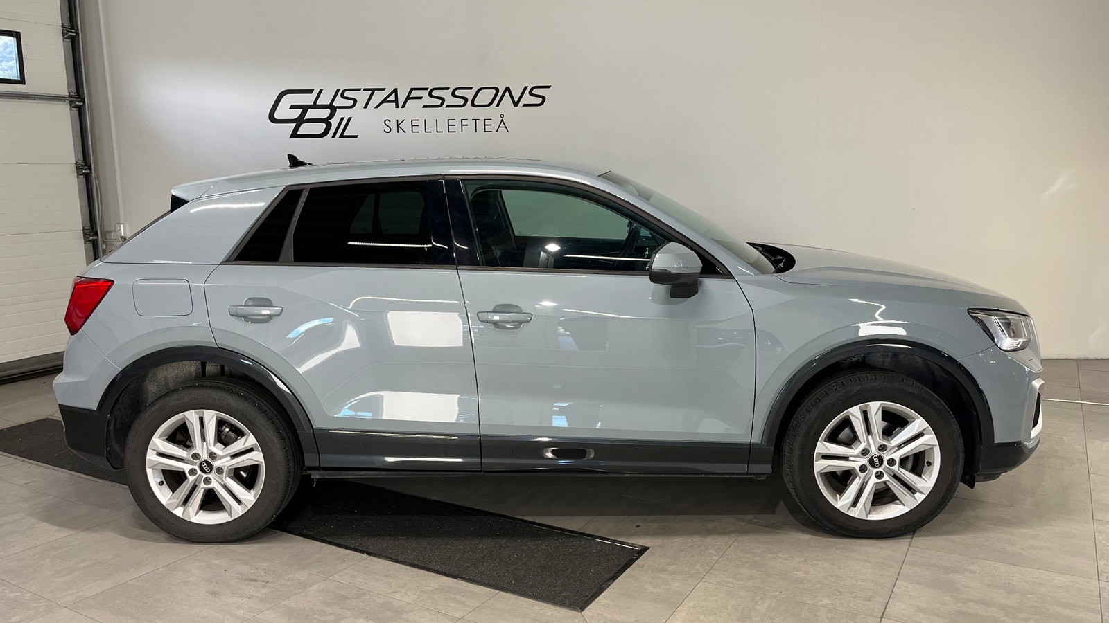 Audi Q2 35 TFSI S Tronic Proline Advanced | Värmare Drag V-hjul 2022 - miniatyr 3