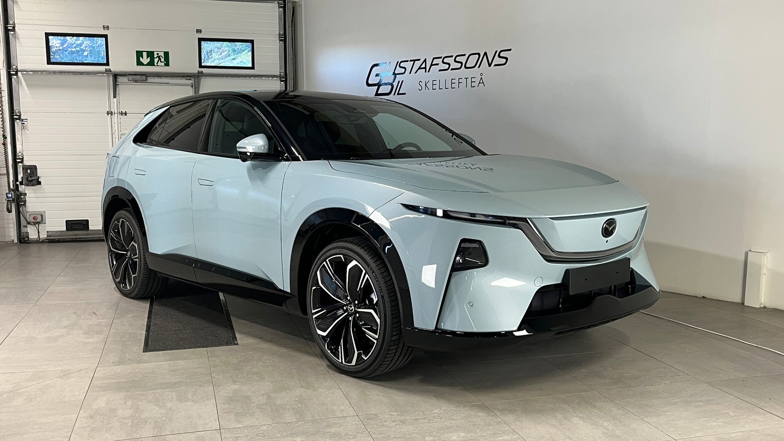 Mazda CX-6e Takumi 78 kWh | Vinterhjul + 3st Gratis Service 2026 - miniatyr 2