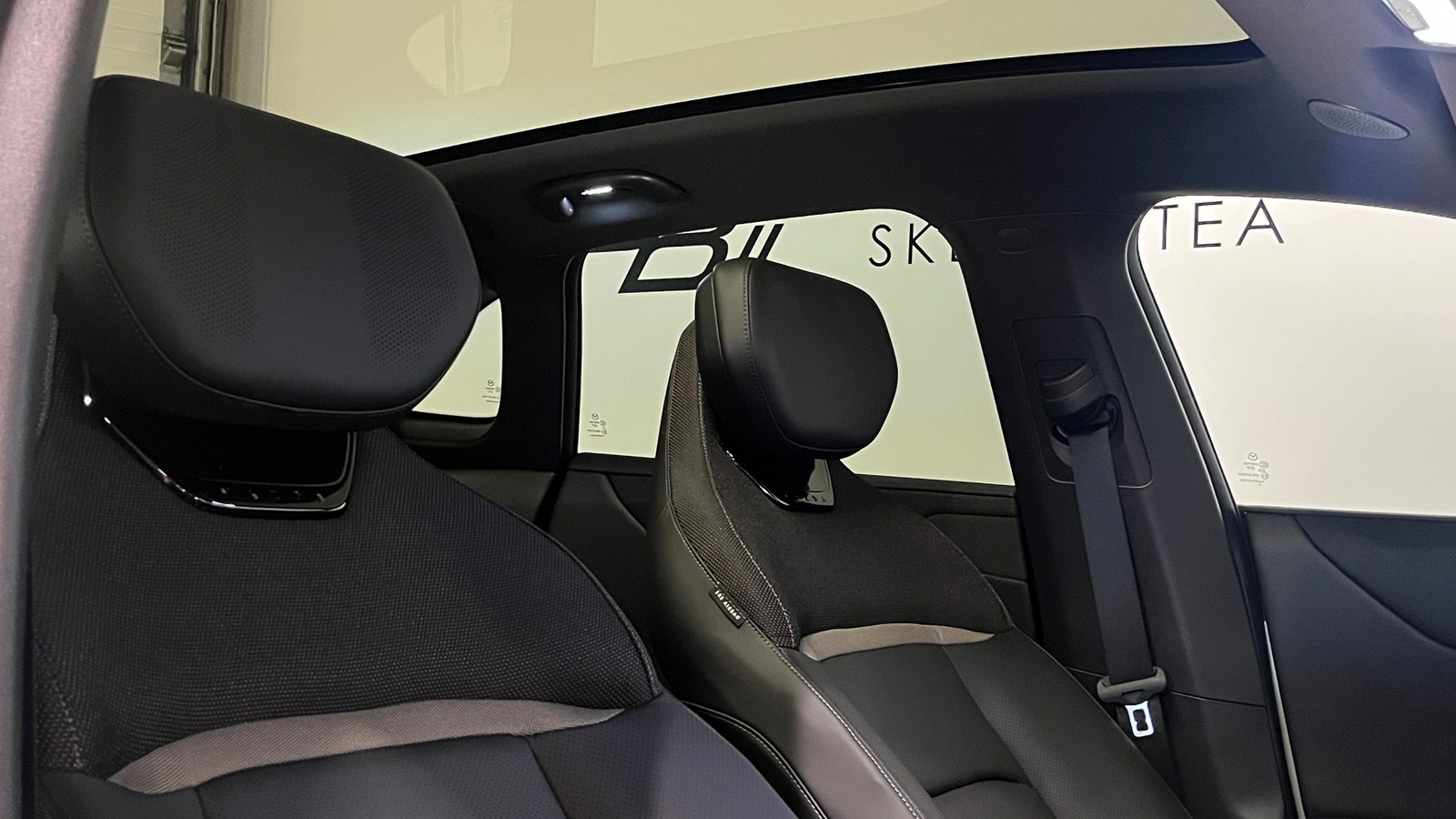 Mazda CX-6e Takumi 78 kWh | Vinterhjul + 3st Gratis Service 2026 - miniatyr 8