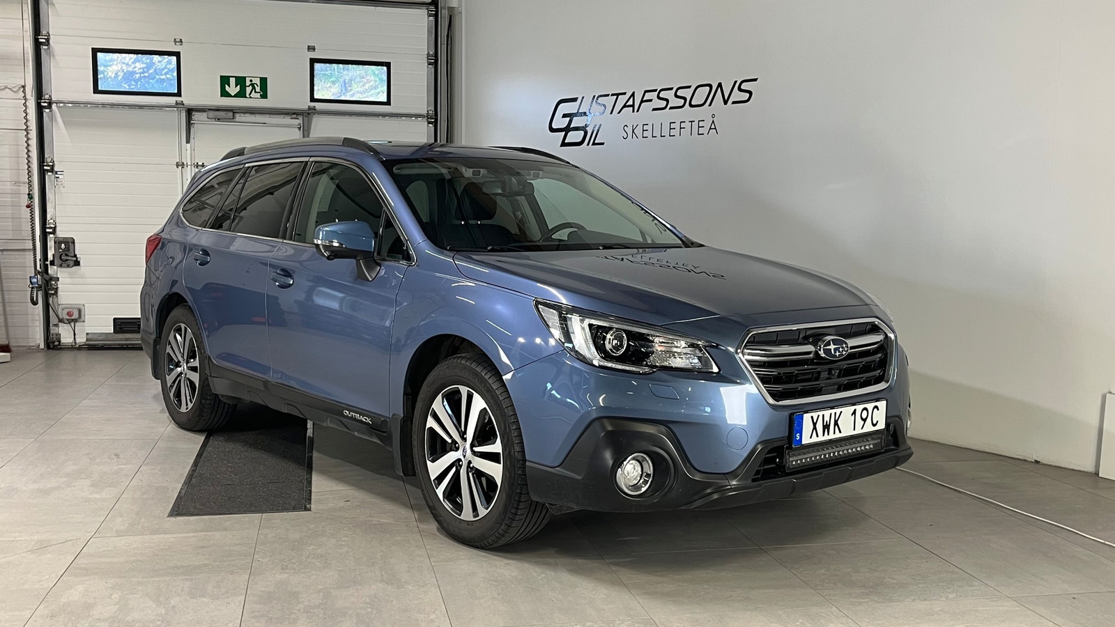 Subaru Outback 2.5 4WD Summit | V-Hjul M-Värm Drag LED-Ramp 2019 - miniatyr 2