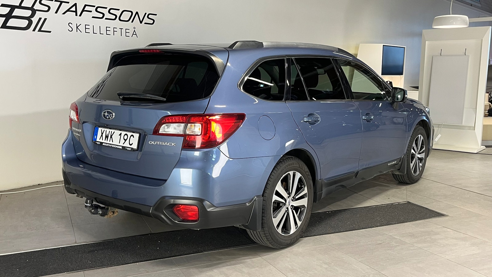 Subaru Outback 2.5 4WD Summit | V-Hjul M-Värm Drag LED-Ramp 2019 - miniatyr 4
