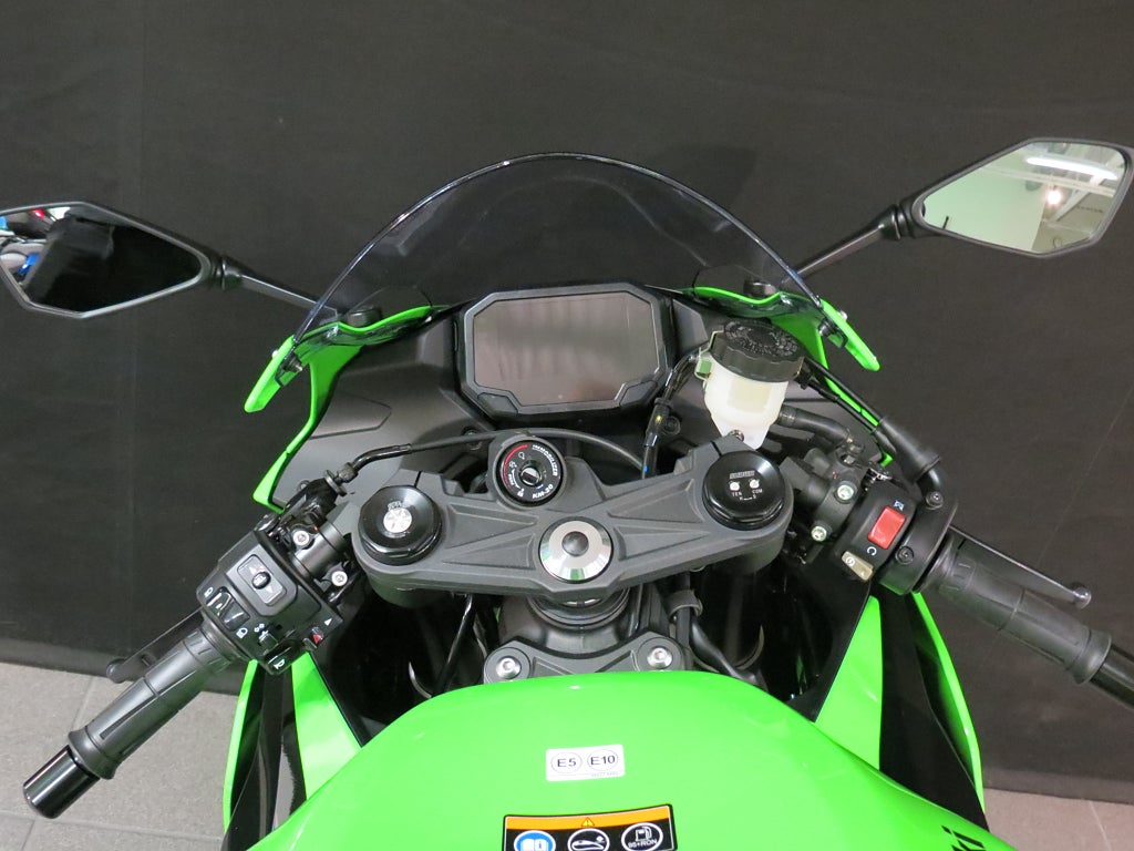 Kawasaki ZX-6R KAMPANJ 2026 - miniatyr 6