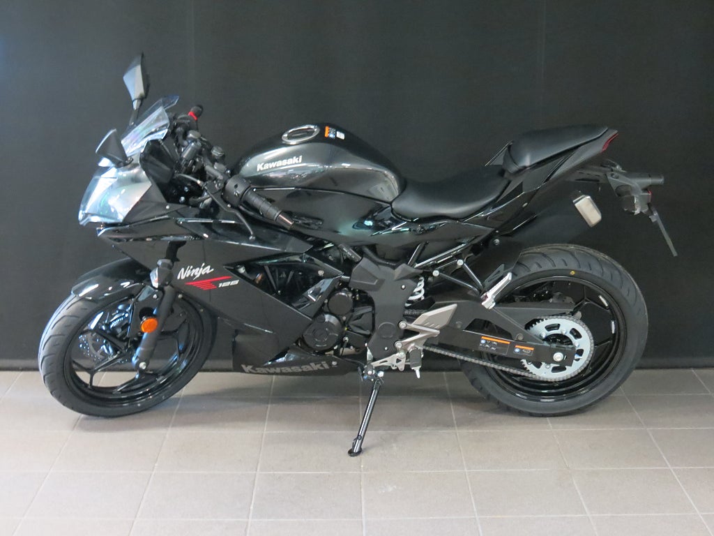 Kawasaki NINJA 125 2026 - miniatyr 2