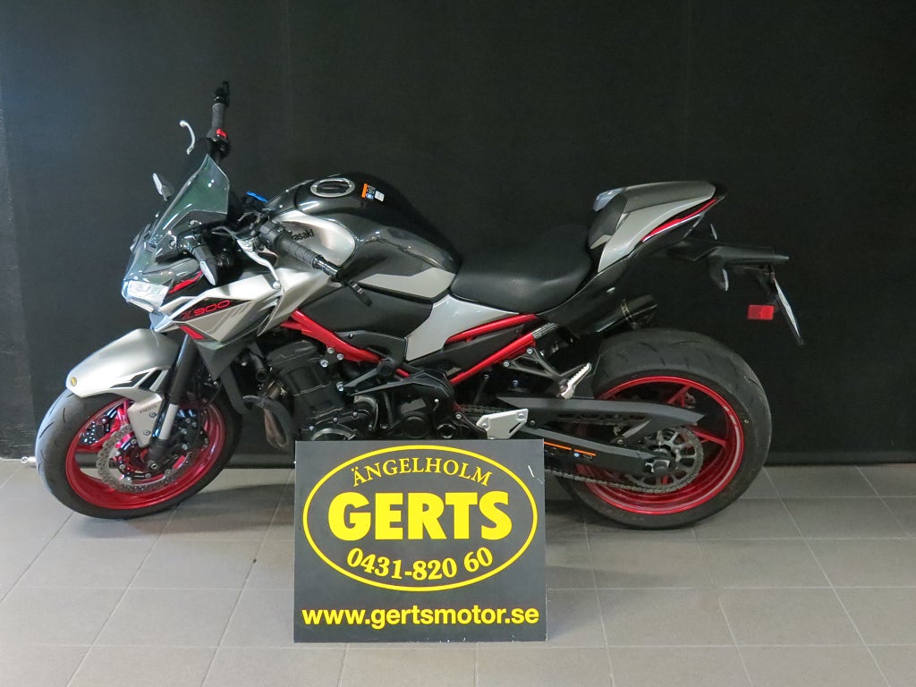 Kawasaki Z 900 PERFORMANCE 2023 - bild 1 av 6