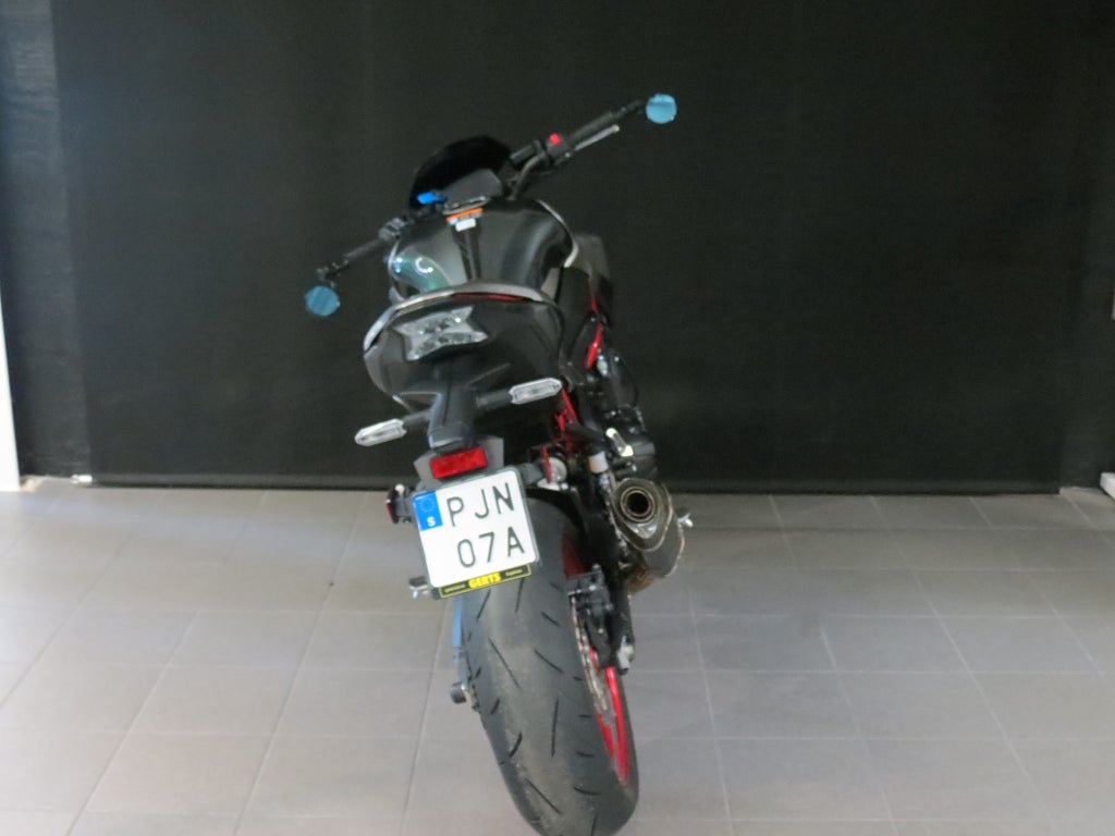 Kawasaki Z 900 PERFORMANCE 2023 - miniatyr 5