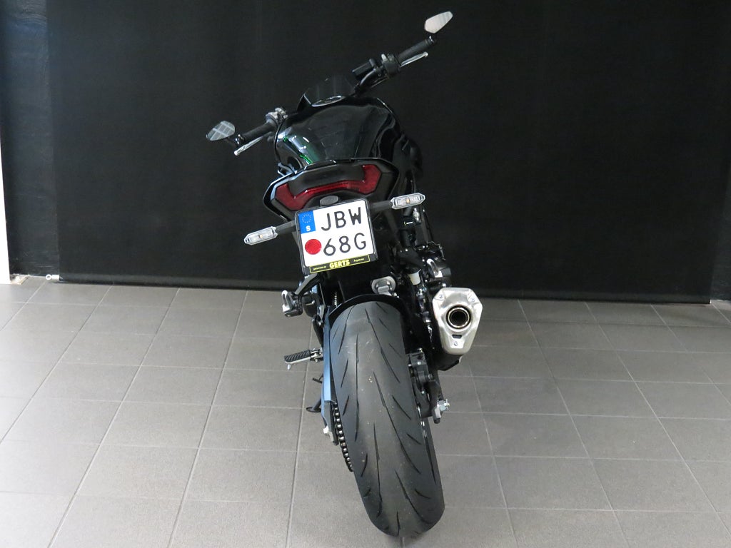 Kawasaki Z 900 2026 - miniatyr 5