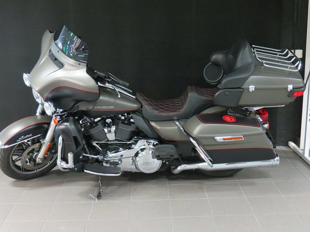 Harley-Davidson FLHTK ELECTRA GLIDE ULTRA LIMITED 2019 - miniatyr 2