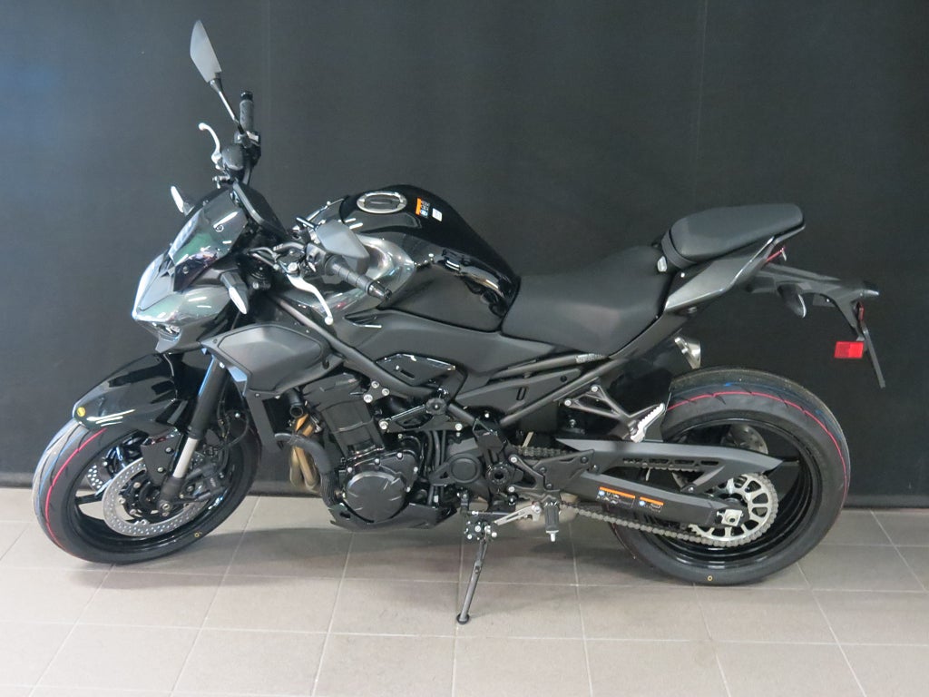 Kawasaki z 900 2027 - miniatyr 2