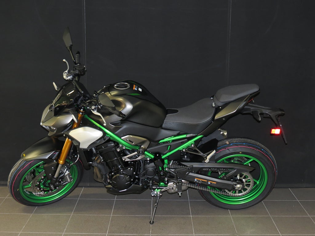 Kawasaki Z 900 SE 2027 - miniatyr 2